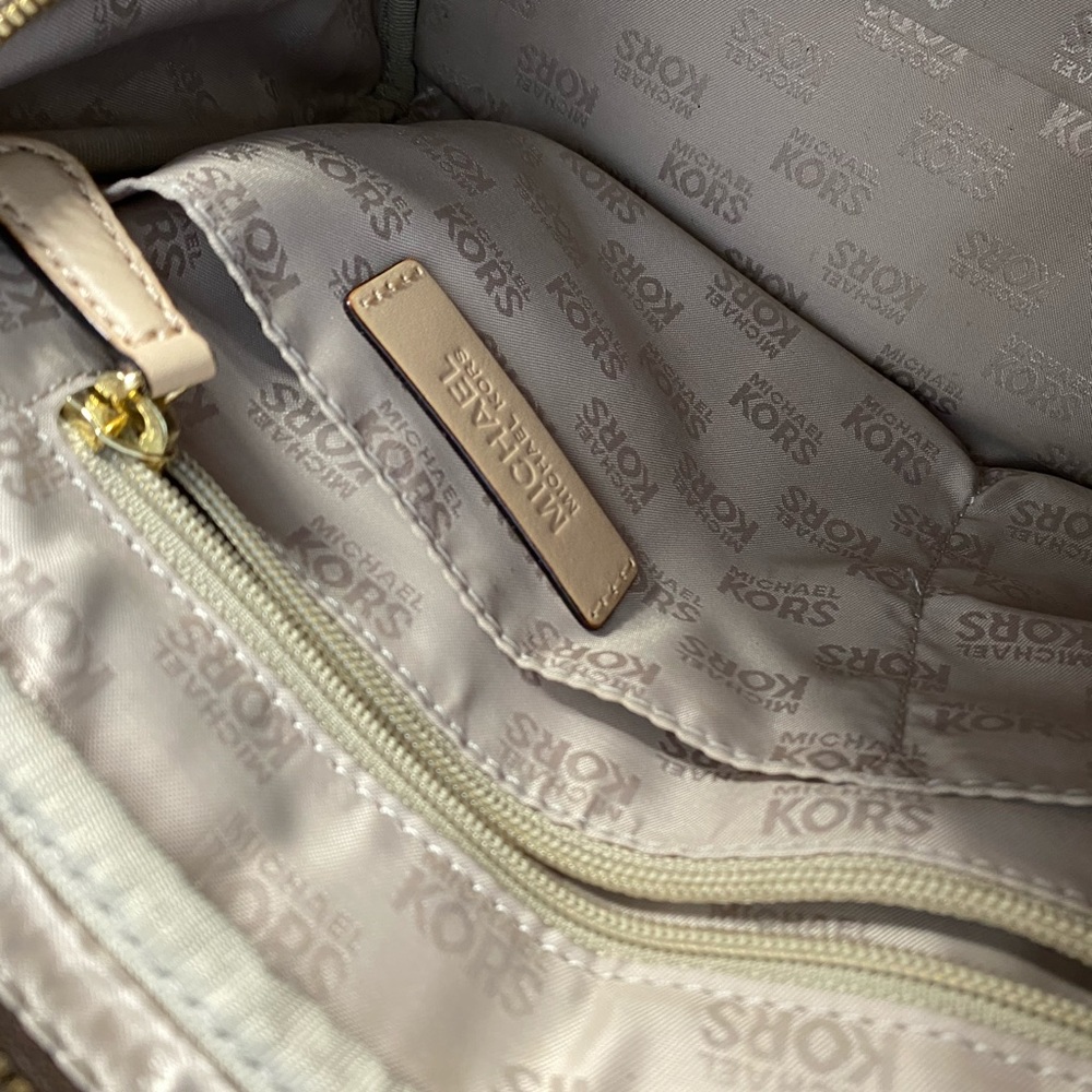 Purse - Picture 9 of 11